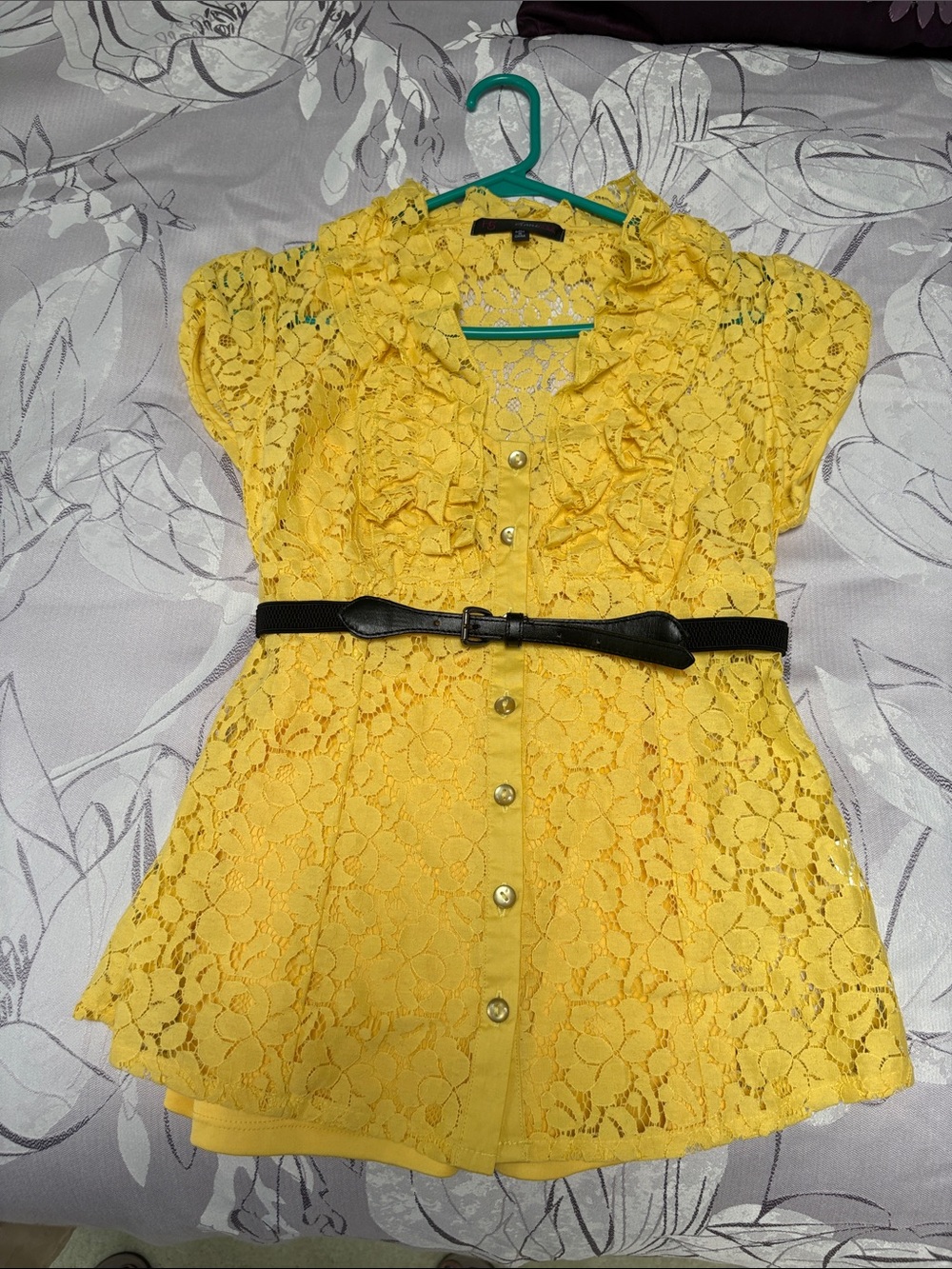 HeartSoul Yellow Lace Ruffle Button-Front Blouse with Belt